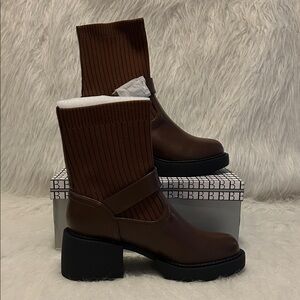 Newbella Chic Brown Ribbed Ankle Boots